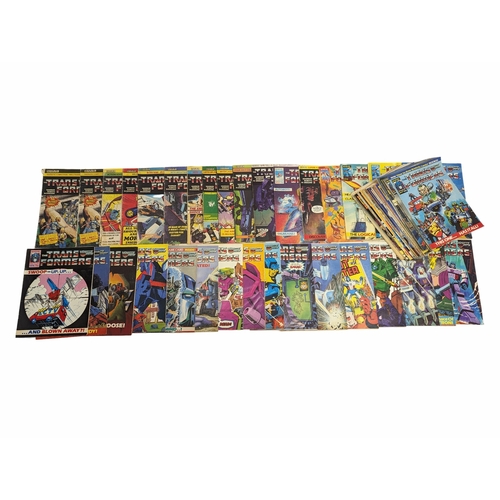 568 - A collection of 1980s Marvel Universe Transformers comics.