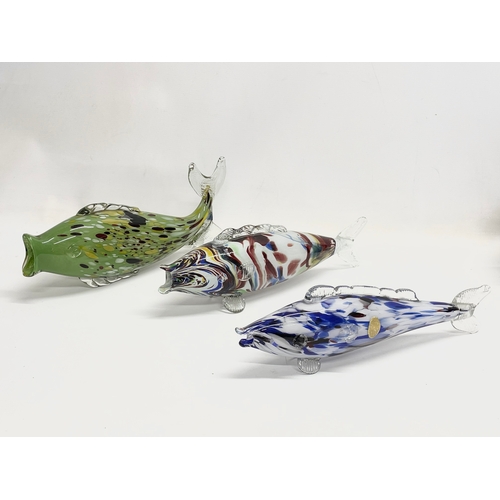 675 - 3 vintage Murano Glass fish. 37cm