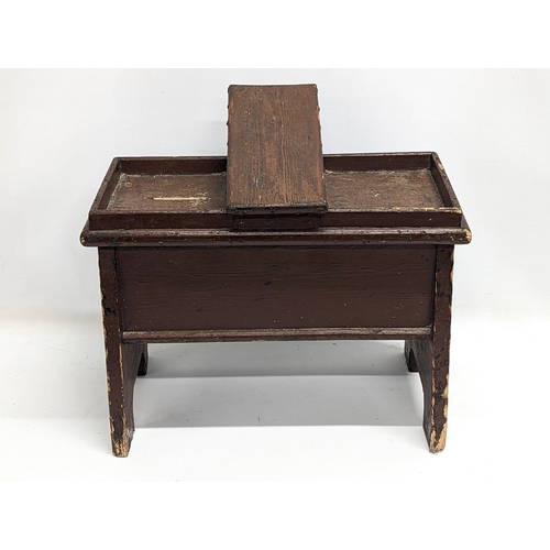 371 - An early 20th century painted pine shoe shining box. 46x25x42cm