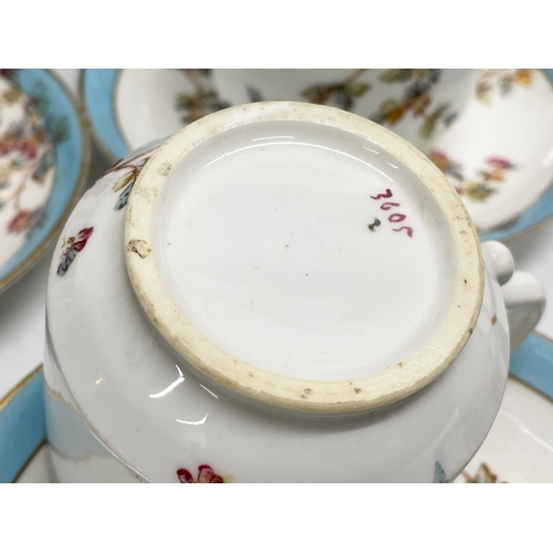 700 - A 39 piece good quality 19th century porcelain tea set.