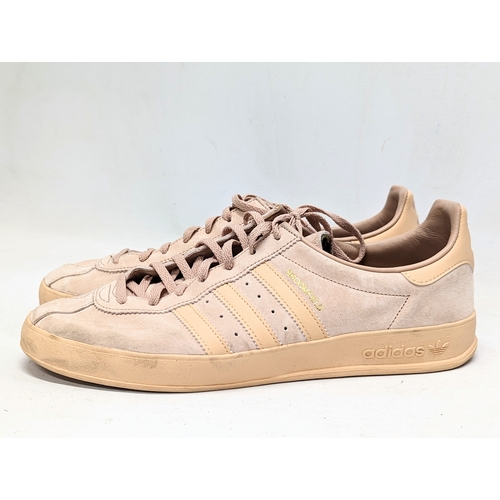 794 - A pair of Adidas Originals Broomfield trainers. UK size 11