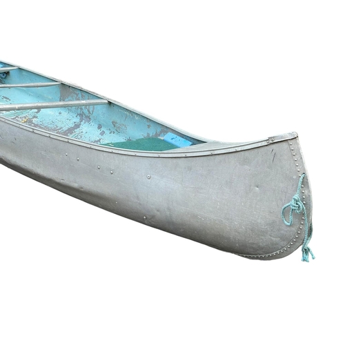 116 - A large canoe. 519cm