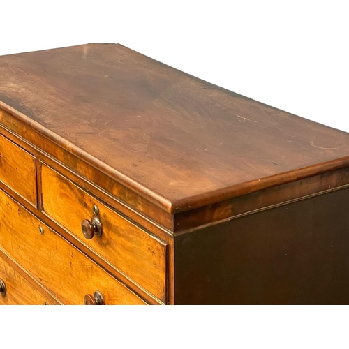 245 - A good quality early Victorian oak lined mahogany chest of drawers. Circa 1840. 110x52x109cm.