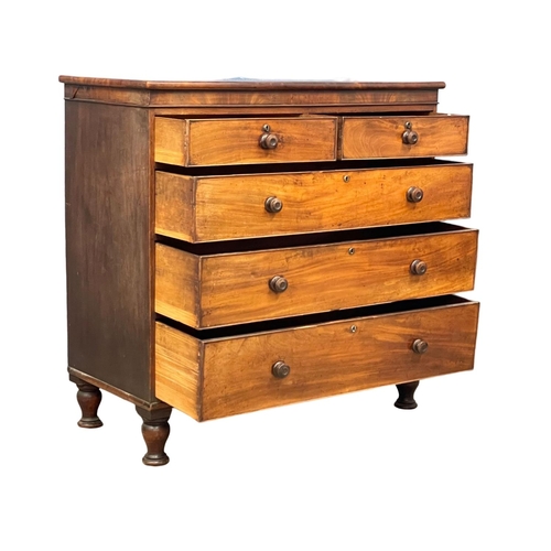 245 - A good quality early Victorian oak lined mahogany chest of drawers. Circa 1840. 110x52x109cm.