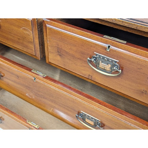 1621 - A large Edwardian walnut chest of drawers, 115cm x 49cm x 68cm