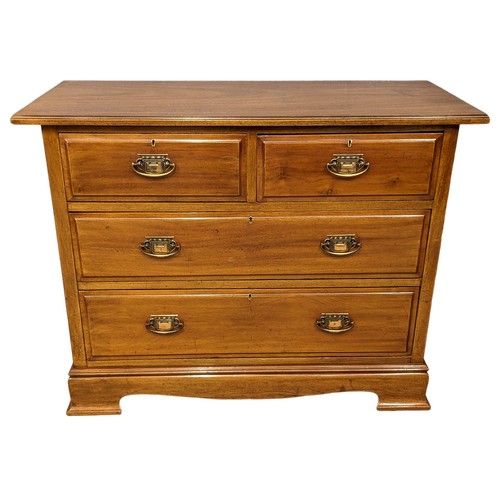 1621 - A large Edwardian walnut chest of drawers, 115cm x 49cm x 68cm