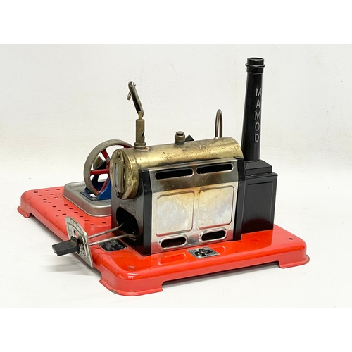 137 - A Mamod stationary live engine. 25x20x18cm