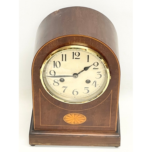 9 - A large Edwardian inlaid mahogany mantle clock with key and pendulum. 21.5x13x30.5cm