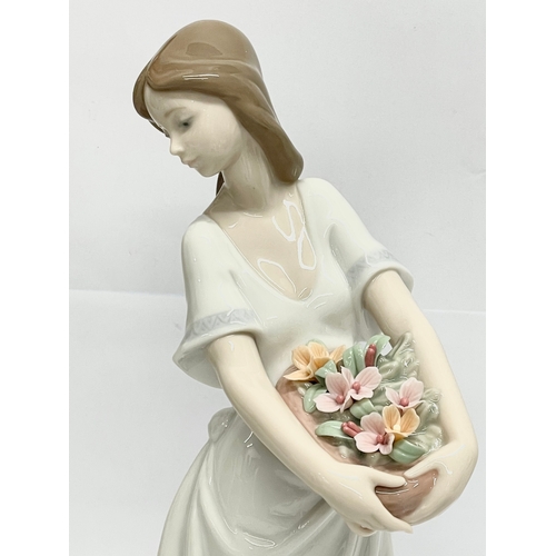 851 - A Lladro figurine ‘Gardens of Athens’ 26cm.