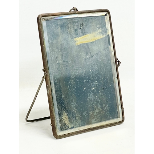 182 - A late Victorian gents shaving mirror. 19.5x25cm.