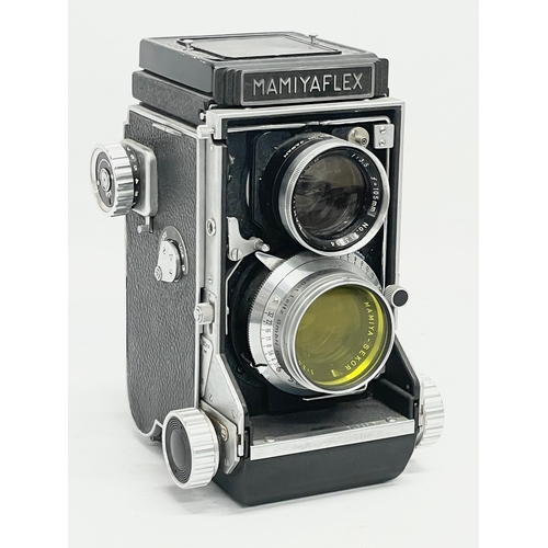 322 - A Mamiyaflex C camera with Mamiya-Sekor lens.