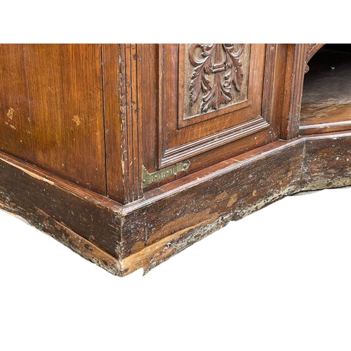 1626 - A large late Victorian oak sideboard. Circa 1890. 214x79x120cm