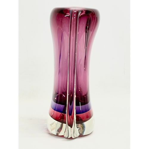 5 - A large Luigi Onesto Art Glass Oball Murano vase. 18x9x24cm.