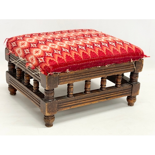 268 - An Edwardian footstool. 29x25x18cm