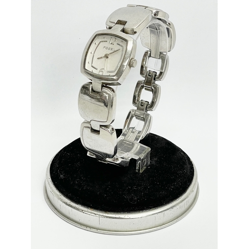 526 - A ladies Fossil watch.