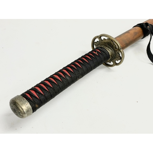 280 - A good quality samurai style sword. 91cm.