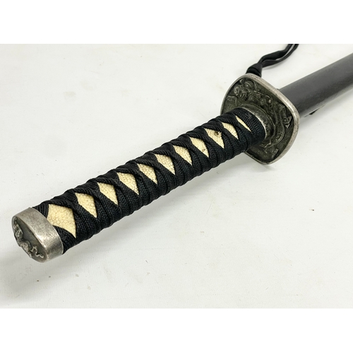 281 - A good quality samurai style sword. 93cm.