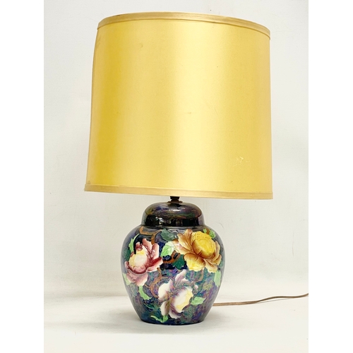 101 - A vintage Maling lustre pottery table lamp. Base measures 16x23cm