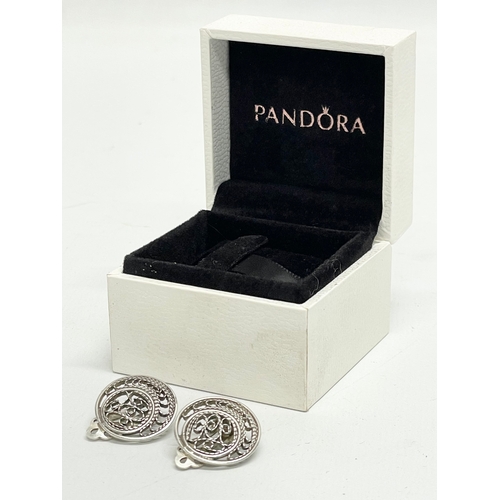 541 - A pair of ladies silver Pandora earrings in box