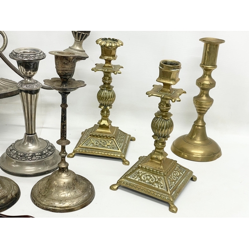 347 - A quantity of Victorian and vintage candlesticks, with wooden tray.