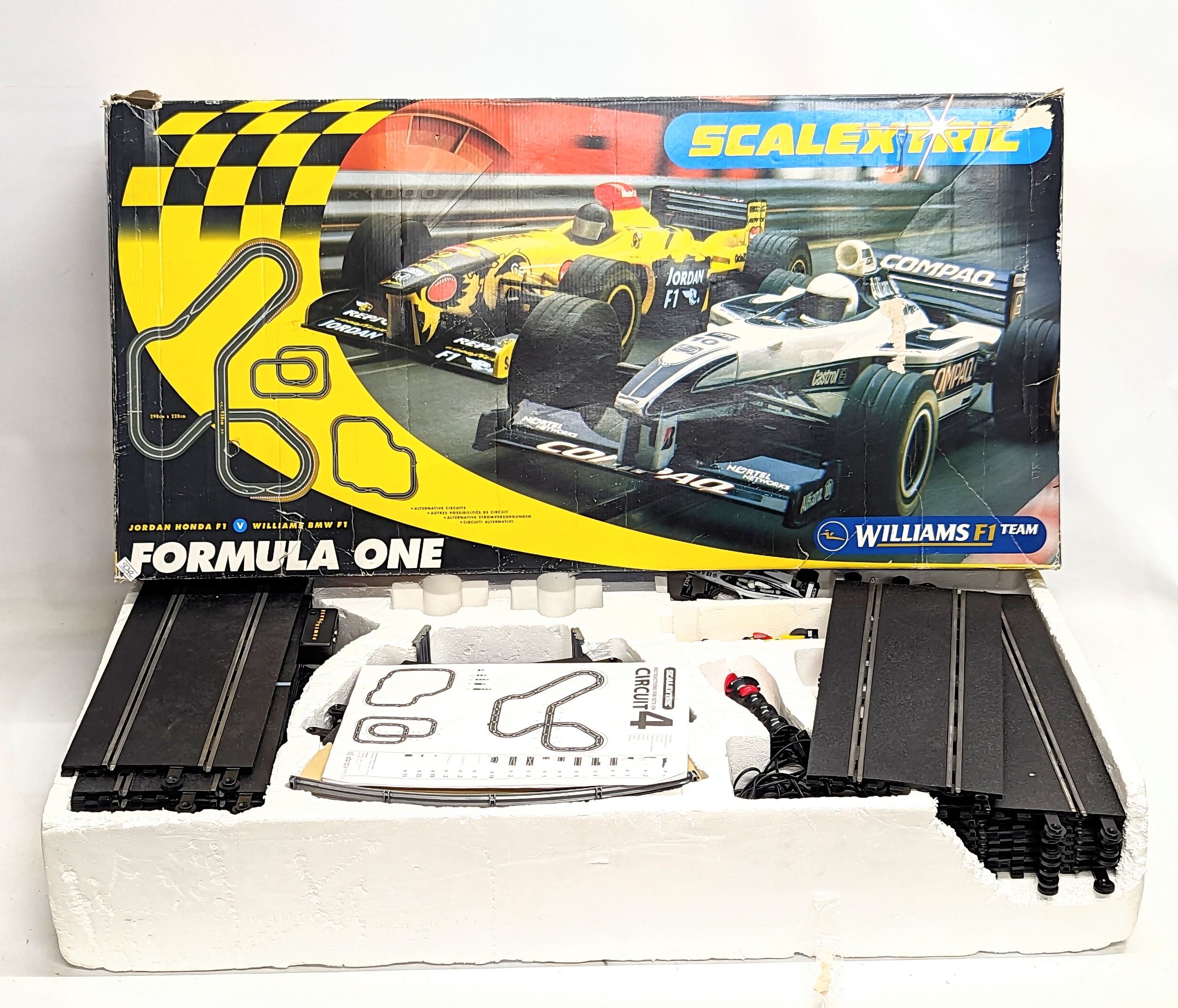 A Scalextric Formula 1 Racing Set Jordan Honda F1 V Williams BMW F1