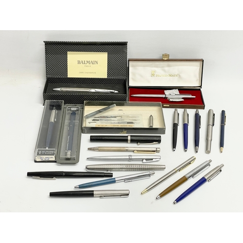 421 - A collection of pens. 9 Parker. 4 Sheaffer etc