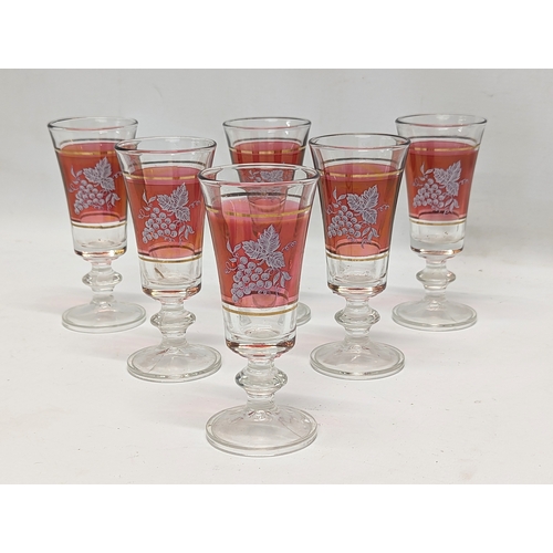 487 - A set of 6 vintage glass drinking glasses. 13cm