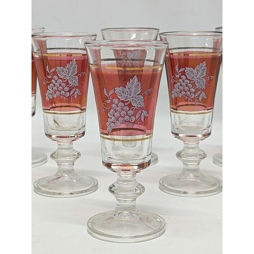 487 - A set of 6 vintage glass drinking glasses. 13cm