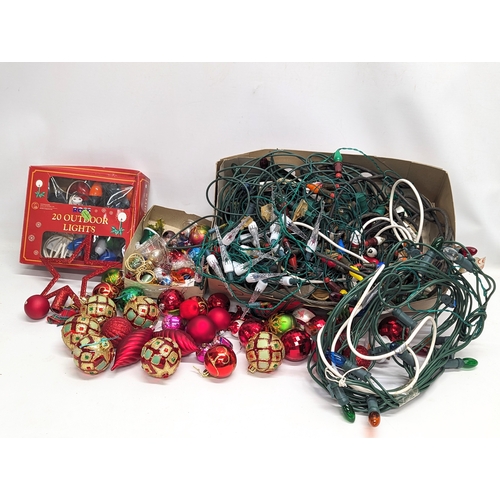 694 - A quantity of vintage Christmas decorations