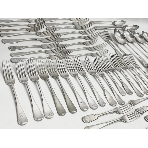 620 - A quantity of good quality 19th and early 20th century silver plated cutlery. forks and spoons, serv... 