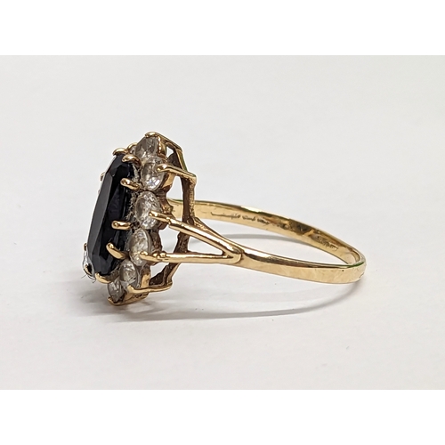 580 - A 9ct gold ring. 3.64g. Size UK T.