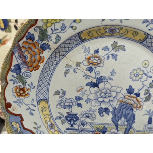 737 - A quantity of 19th century plates.