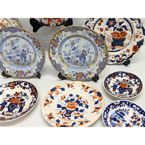 737 - A quantity of 19th century plates.