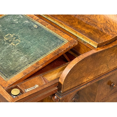 838 - An excellent quality Victorian Burr Walnut Piano Top Davenport desk. 60x58x100cm.