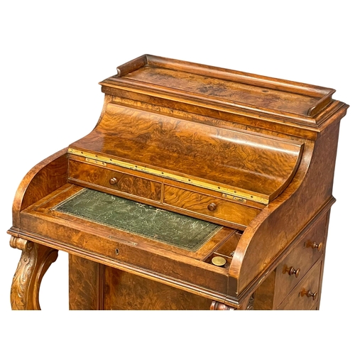 838 - An excellent quality Victorian Burr Walnut Piano Top Davenport desk. 60x58x100cm.