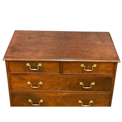 893 - A fine proportioned George III mahogany chest of drawers. Circa 1780-1800. 87.5x49.5x85cm