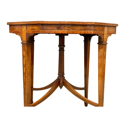 903 - A good quality Edwardian inlaid mahogany occasional table. 75.5x75.5x72cm.