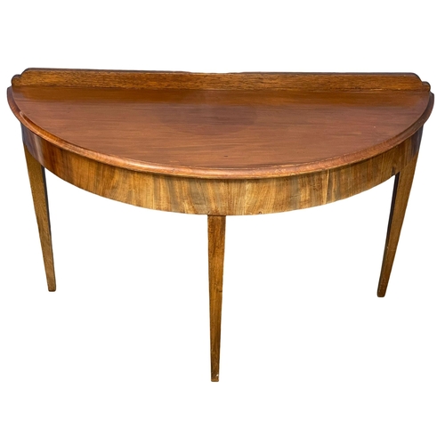 981 - A large late 19th century Georgian style mahogany side table. Circa 1880. 133x57x84cm