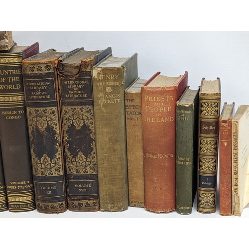 780S - A quantity of vintage books