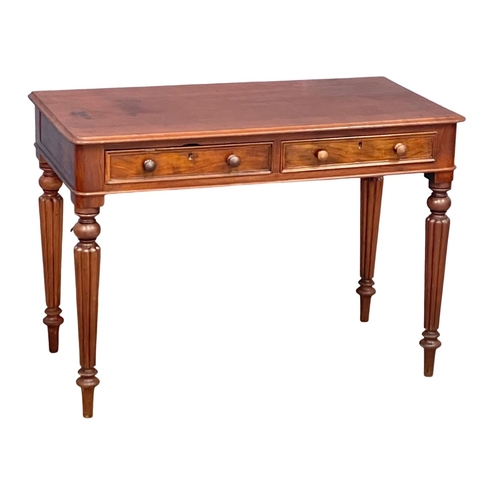 1079 - A 19th century mahogany side table with 2 drawers in the manner of Gillows. Circa 1860-1880. 107x53x... 