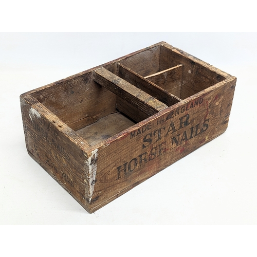 568 - A vintage wooden crate. 33x19x12.5cm