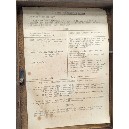 573 - A vintage moisture meter by Pastorelli & Rapkin Ltd, London.