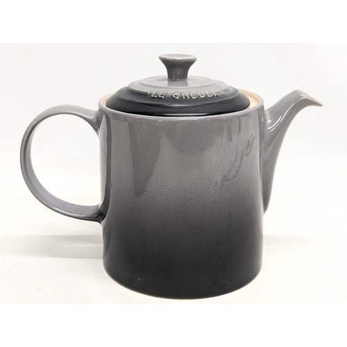 576 - A Le Creuset teapot. 18cm