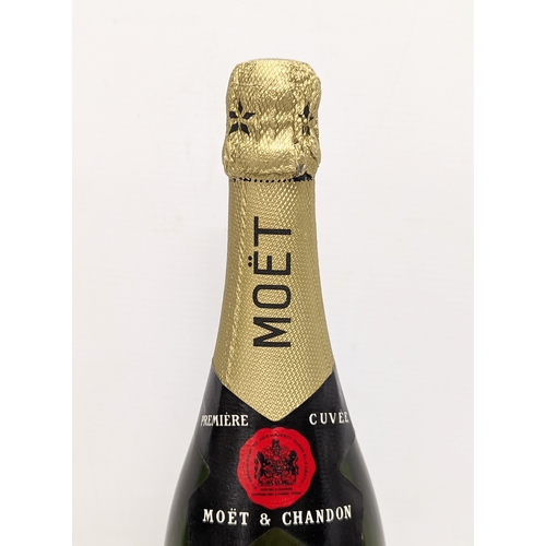 385D - A vintage bottle of Moet & Chandon Champagne Epernay France Premiere Cuvee.