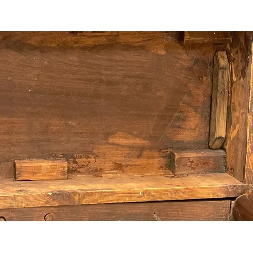 814 - A Robert Strahan of Dublin late 18th century mahogany turnover games table.  Circa 1770-1780.  83x39... 