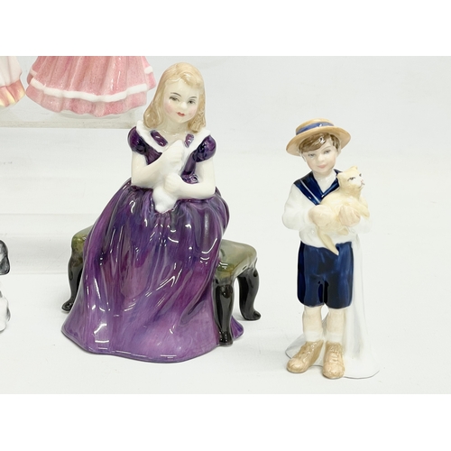 198 - A collection of 10 small Royal Doulton figurines. Royal Doulton Picnic 10x11cm. Royal Doulton Home A... 