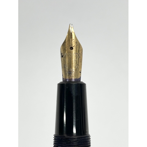 153 - A Parker 14ct gold nib fountain pen.