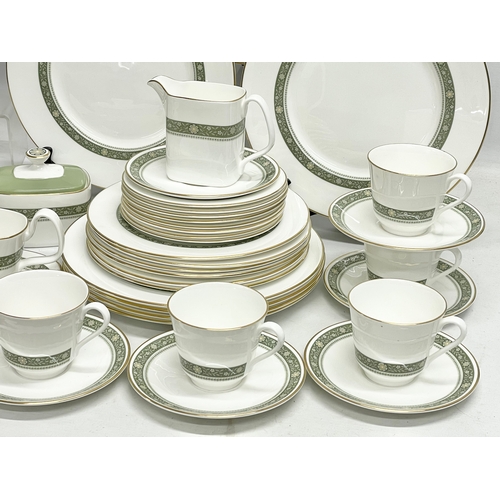 287 - A 42 piece Royal Doulton ‘Rondelay’ tea and dinner service. 6 dinner plates. Platter. 6 salad plates... 