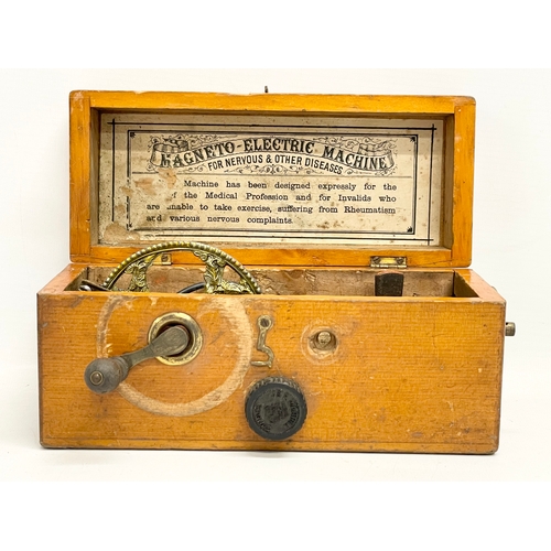 117 - A late 19th century Medical Magneto Electric Machine. 22x10x11cm