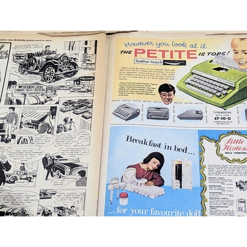 603 - A collection of vintage Lady Penelope comic books, dated 1966. Including November 5th 1966.